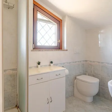 Holiday home Big Garden - Free Parking, Wi-fi E Netflix